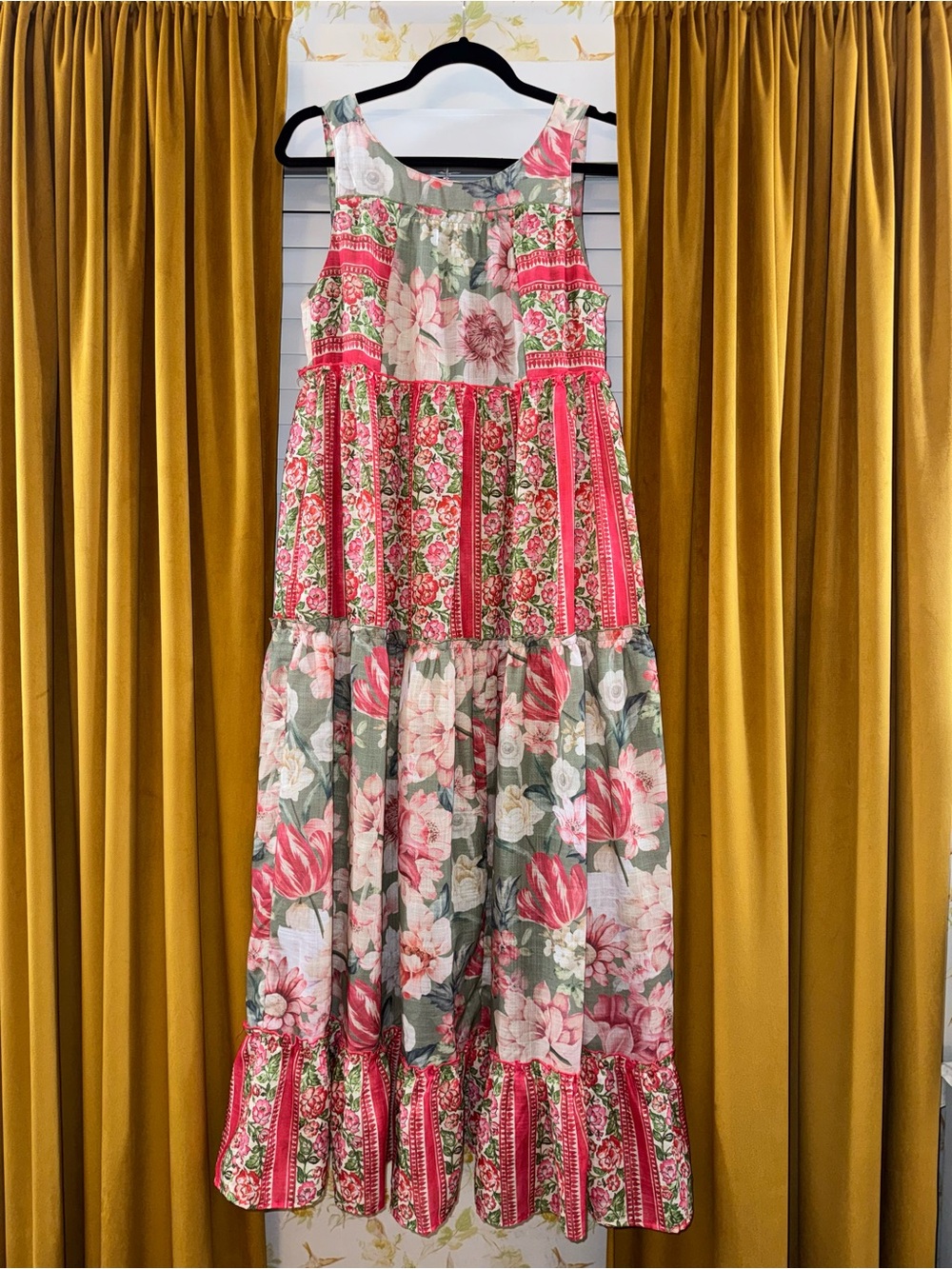 DAVI & DANI Pink/Red and Green Floral Tiered Maxi Sundress